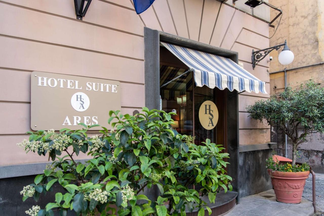 Hotel Suite Ares Napels Buitenkant foto