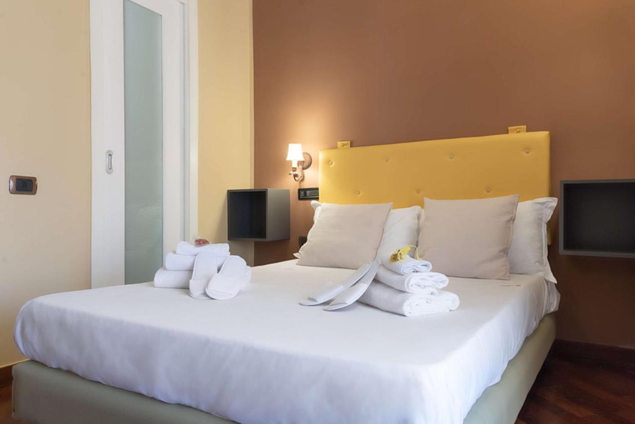 Hotel Suite Ares Napels Buitenkant foto