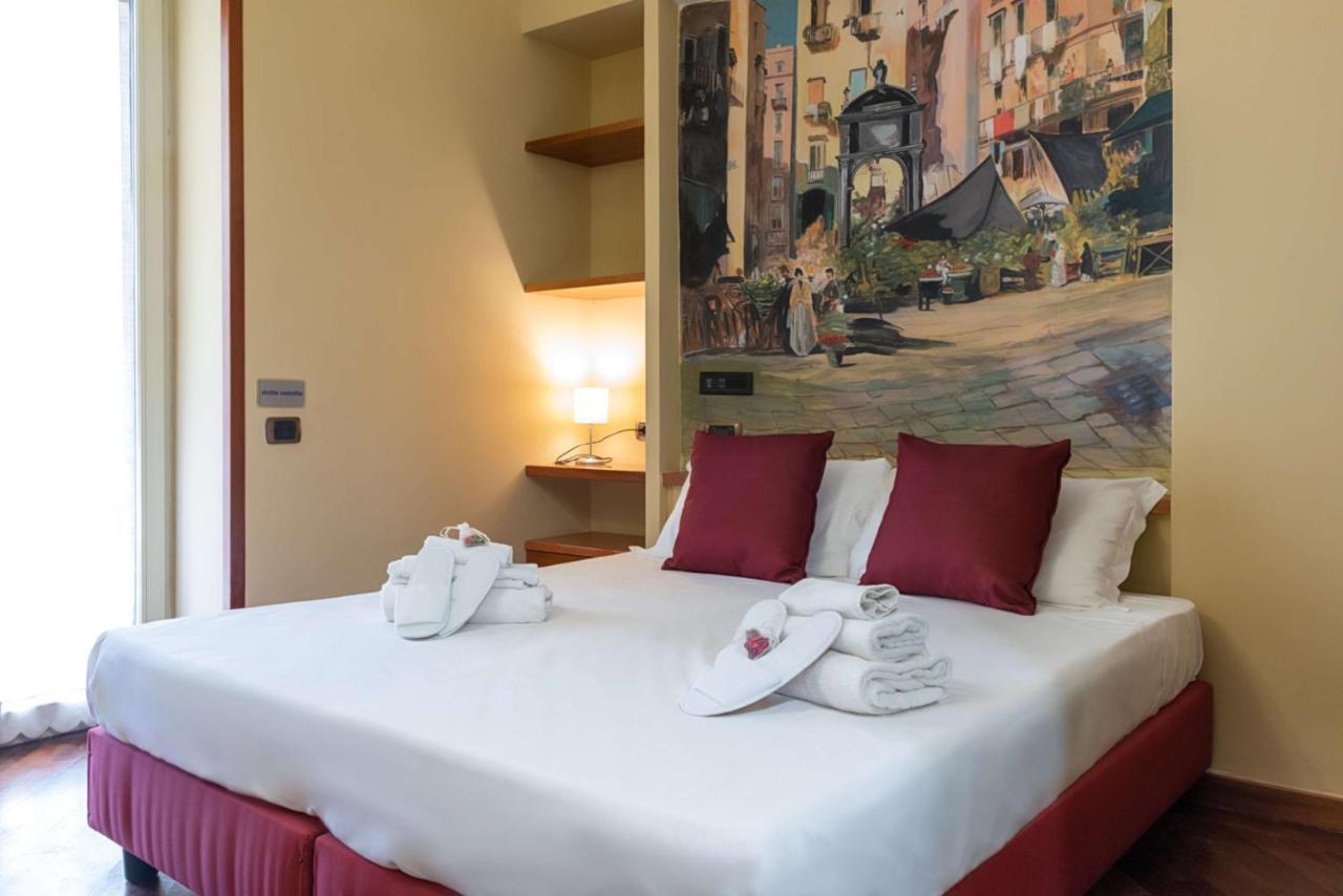 Hotel Suite Ares Napels Buitenkant foto